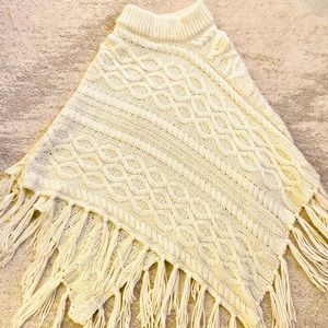 Apt. 9 Bohemian Style Cable Knit Cream Poncho